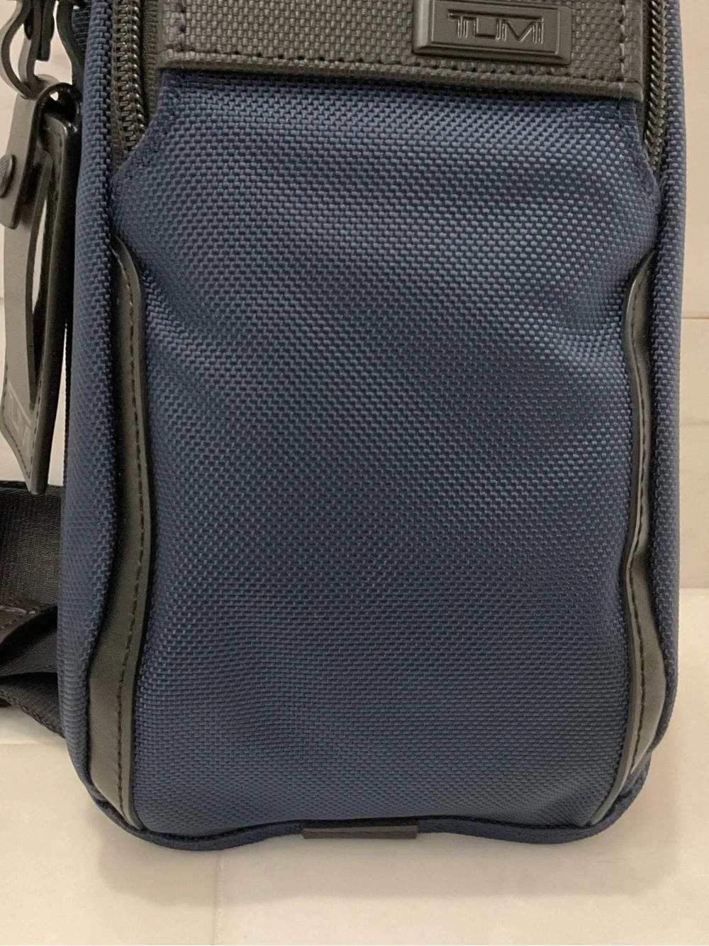 NEW Tumi ALPHA - 10.5” FXT Ballistic Nylon Compact Sling Crossbody - NAVY BLUE